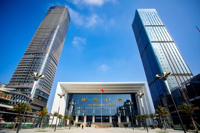 琴澳之間路相連、關(guān)相通、心相親。