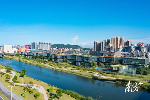 珠海澳大科技研究院、珠海澳科大科技研究院在合作區(qū)已開展項目孵化和成果轉(zhuǎn)化。  