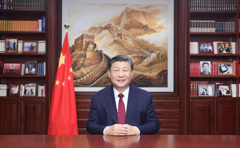 新年前夕，國(guó)家主席習(xí)近平通過(guò)中央廣播電視總臺(tái)和互聯(lián)網(wǎng)，發(fā)表二〇二四年新年賀詞。