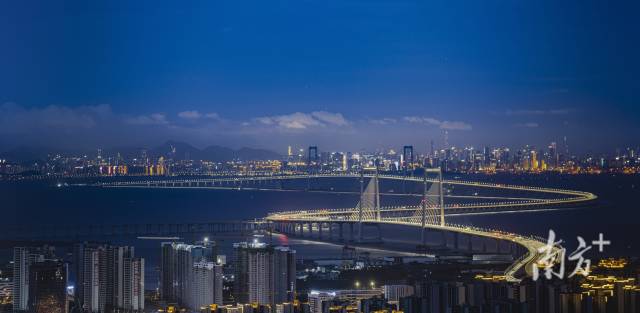 深中通道全景。