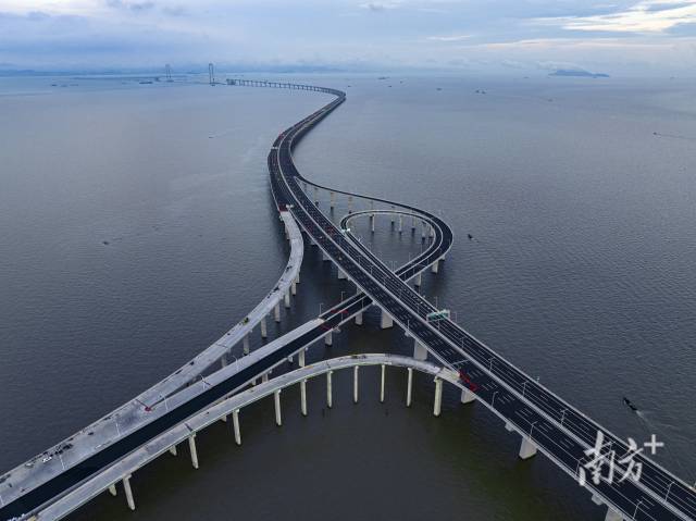深中通道將通過(guò)萬(wàn)頃沙支線(xiàn)連接廣州南沙。