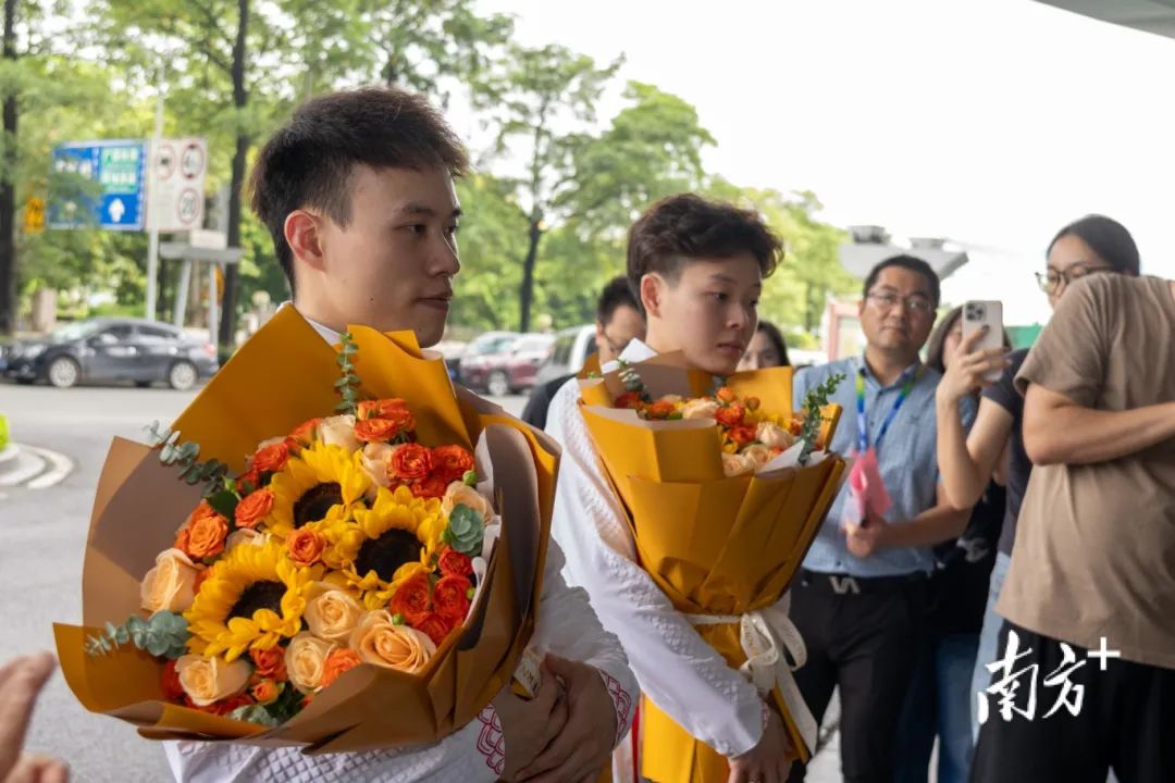 謝思埸和陳藝文現(xiàn)身十五運會廣東賽區(qū)執(zhí)委會