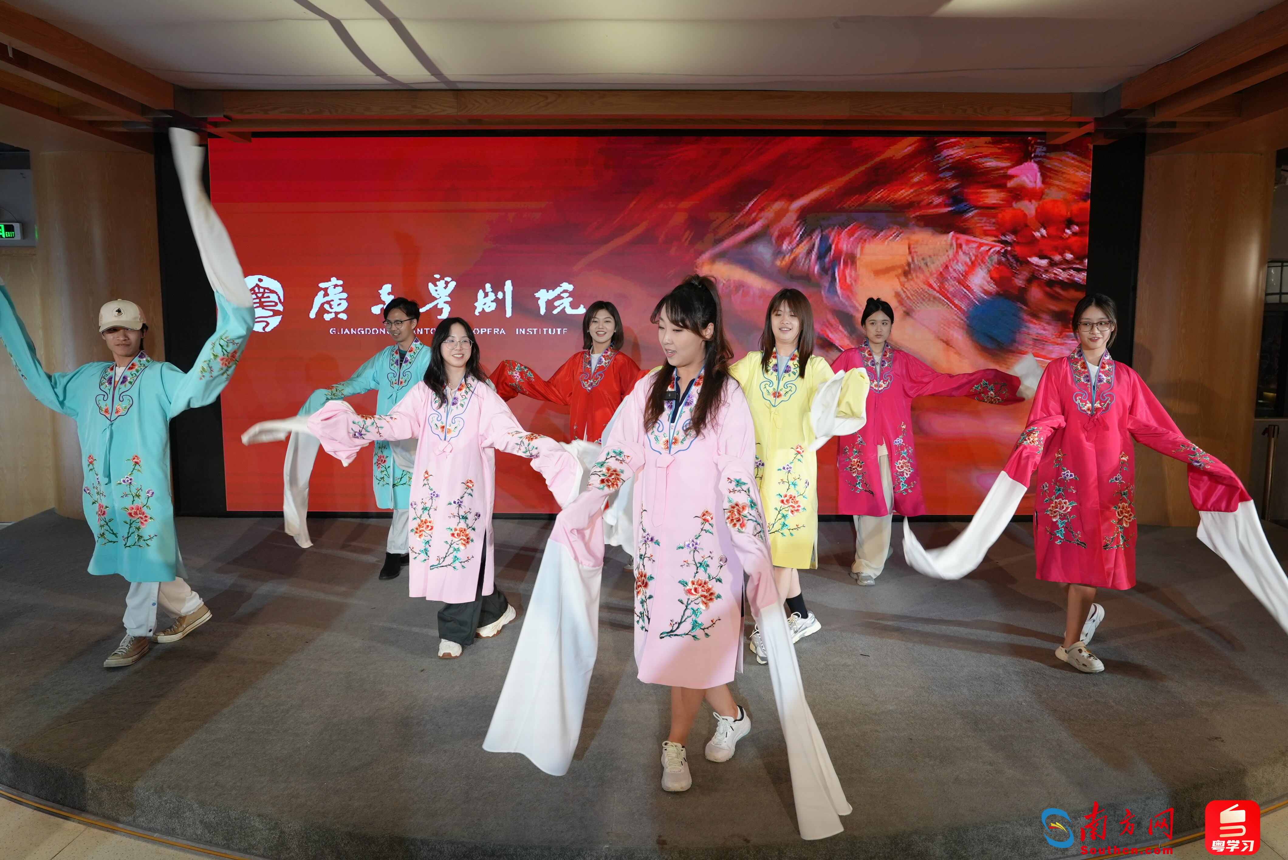 從廣州出發(fā)，灣區(qū)青年感受嶺南文化魅力