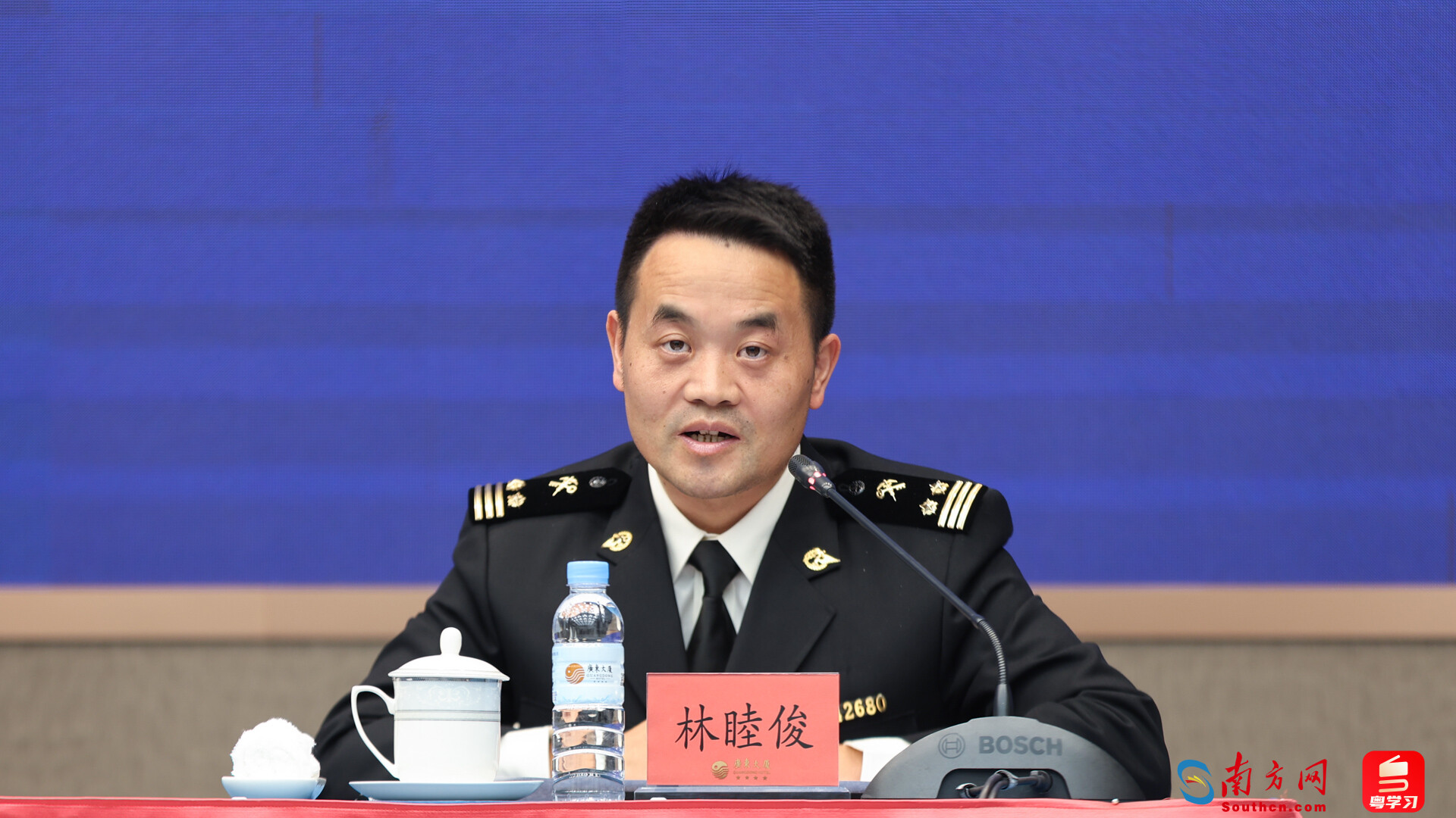 廣州海關(guān)所屬南沙海關(guān)副關(guān)長林睦俊。
