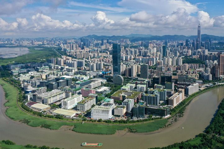 俯瞰河套深港科技創(chuàng)新合作區(qū)深圳園區(qū)（2023年8月23日攝，無(wú)人機(jī)照片）。新華社記者 梁旭 攝