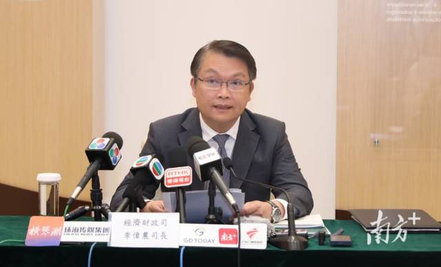 澳門特區(qū)政府經(jīng)濟(jì)財政司司長李偉農(nóng)。