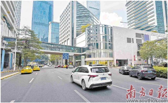 2月21日起，廣州首次將自動(dòng)駕駛Robotaxi開進(jìn)廣州市中心、機(jī)場和高鐵站。