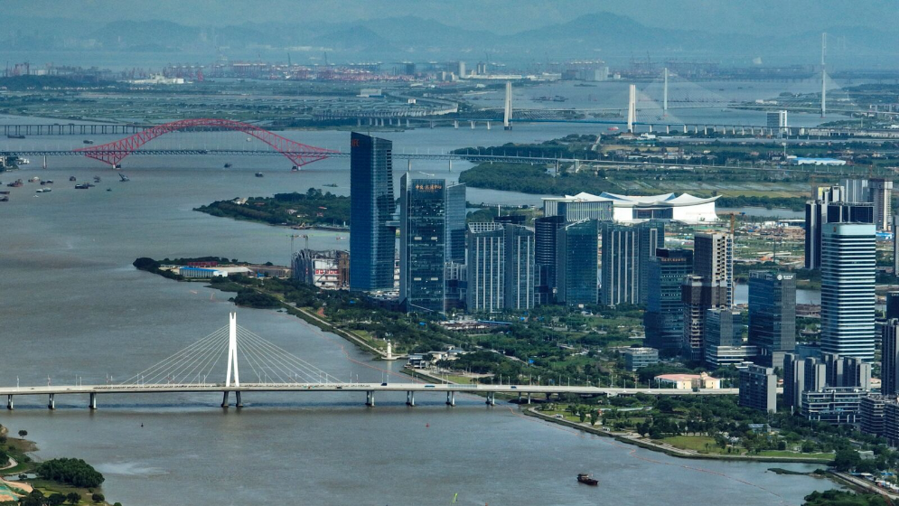跨國(guó)公司、商務(wù)機(jī)構(gòu)代表組團(tuán)考察南沙 直面產(chǎn)業(yè)發(fā)展“新”風(fēng)